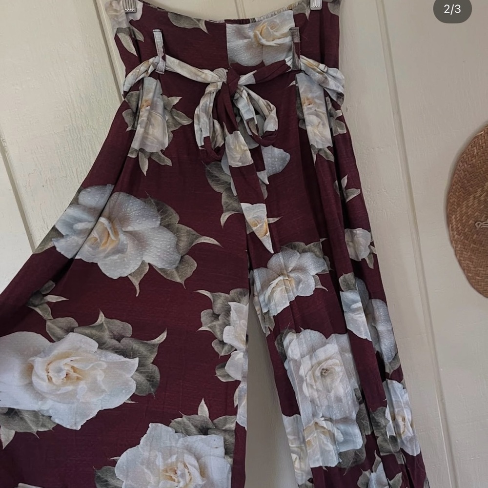 Hula Tease Gardenia Flowy Pants